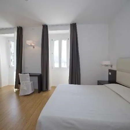 Geier Hotel Torbole Sul Garda